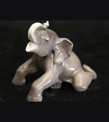 Allach Porcelain #4 Colored Elephant # 3257