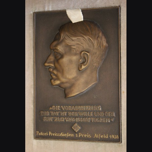 Bronze Presentation Adolf Hitler Plaque-Boxed (Polizei)