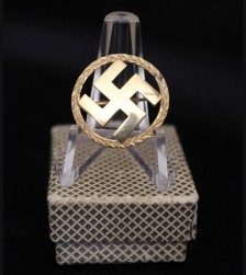 Gold Swastika Ladies Brooch .585 # 3572