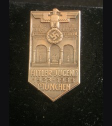 Hitler Jugend 1923-33 Badge # 3202