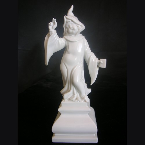 Allach Porcelain #81- Munich Maiden