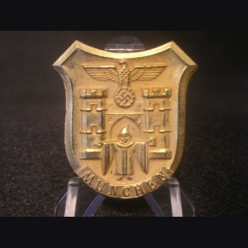 Munich Crest WHW Pin # 1936