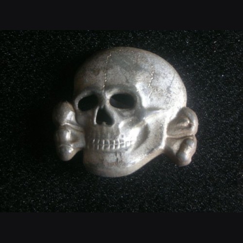 SS Totenkopf Cap Skull- Deschler # 1942