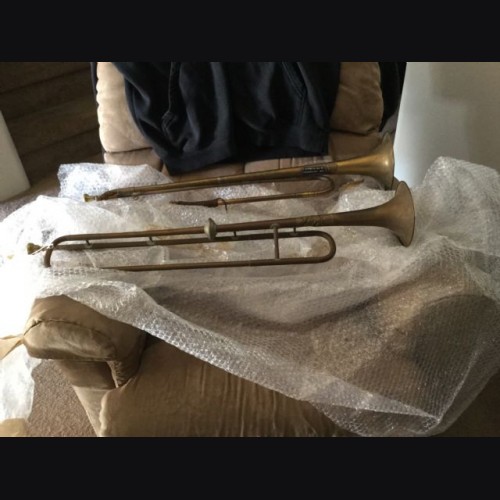 Pair of Trumpets for Trumpet Banner Display # 2026