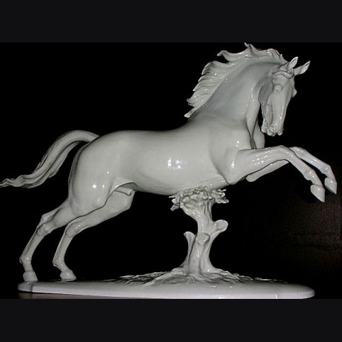Model #74 Springendes Pferd/ Sprinting horse Allach # 451