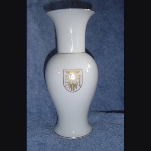 Rosenthal Munich Vase # 685